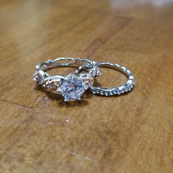 Beautiful Ring Set - Picture 5 of 5